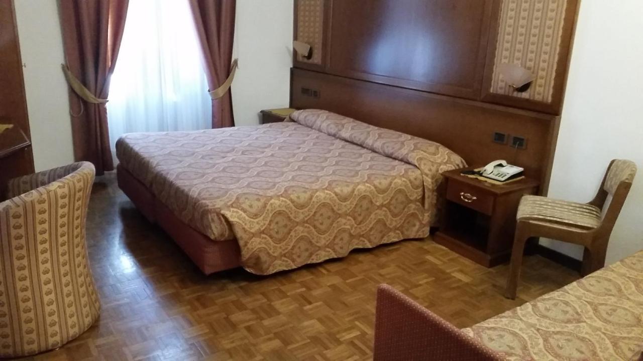Hotel Carlone Breguzzo Eksteriør billede
